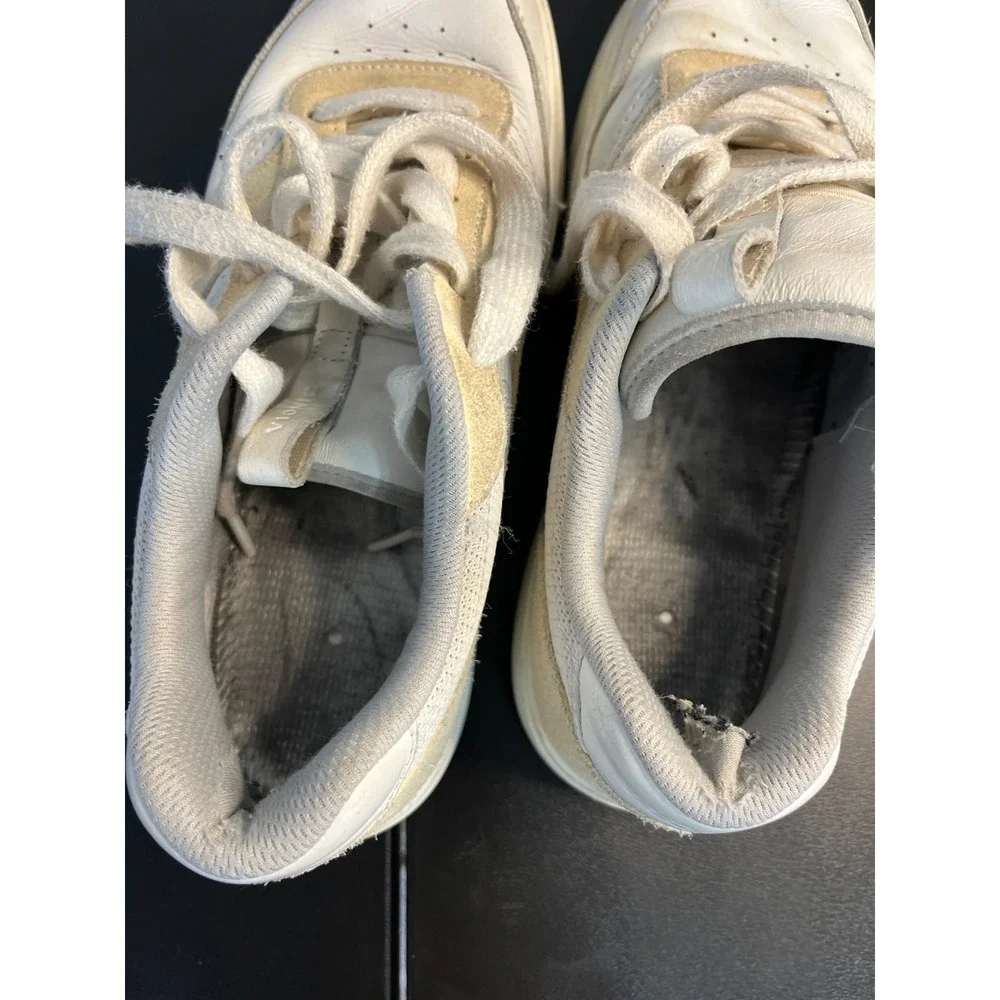 Vionic Karmelle White Beige Leather Suede Lace Up‎ Sneakers Women's Size 9